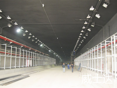 長(cháng)沙南湖路湘江隧道5